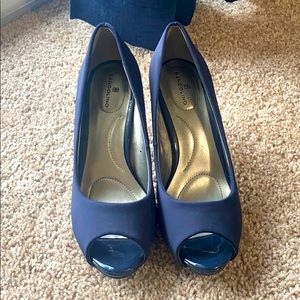 Bandolino Blue high heels